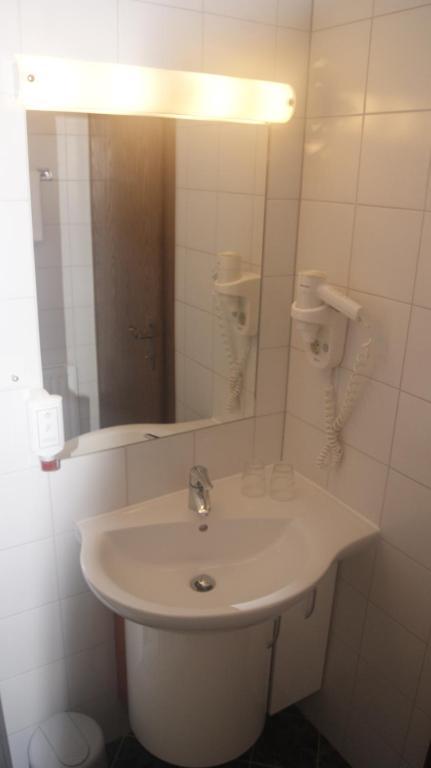 Hotel Sonnenheim Bad Kleinkirchheim Habitación foto